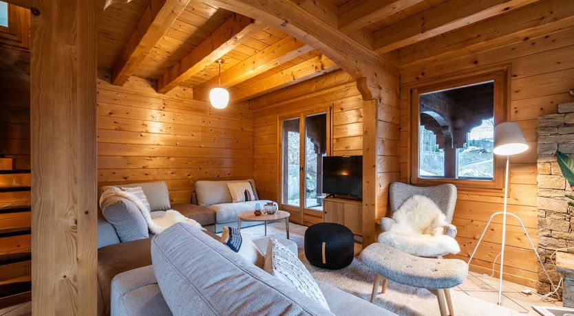 Photo of Grand Shelter