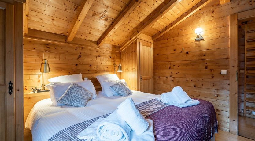 Photo of Grand Shelter