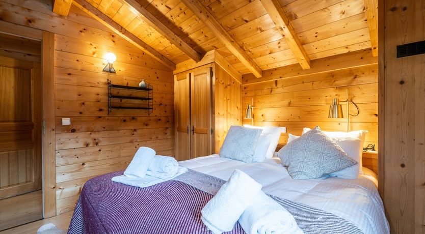 Photo of Grand Shelter