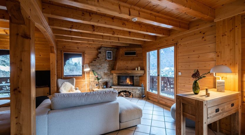 Photo of Grand Shelter