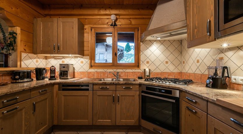 Photo of Grand Shelter