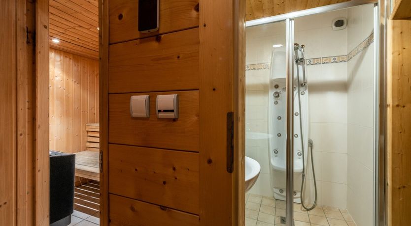 Photo of Grand Shelter