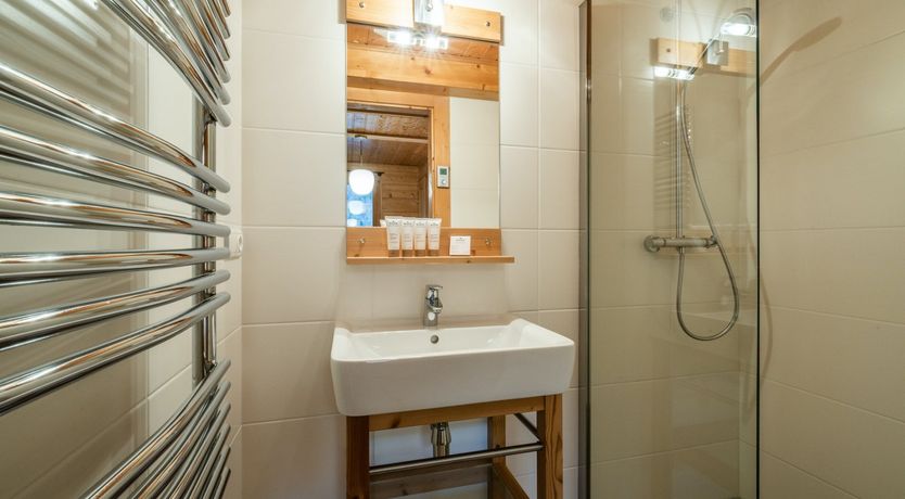 Photo of Grand Shelter