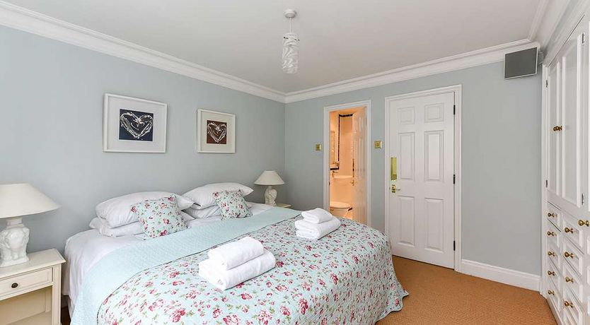 Photo of The Queensdale