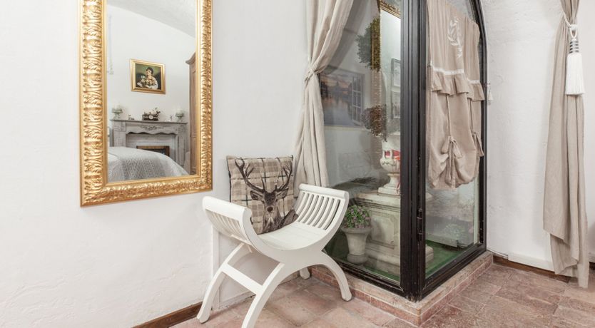 Photo of Violet Haze