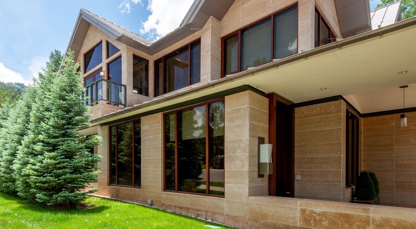 Photo of Cherry Woodpecker