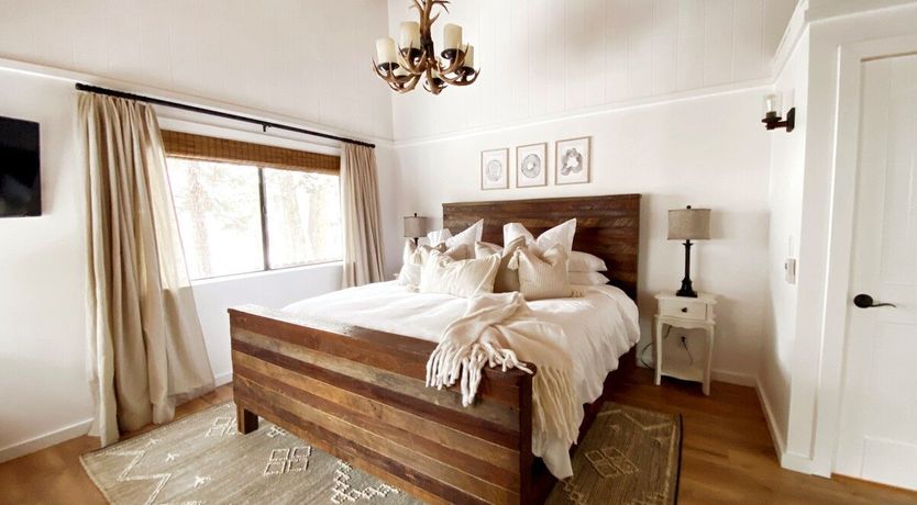 Photo of The Straight & Arrow