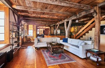 River Song Holiday Home