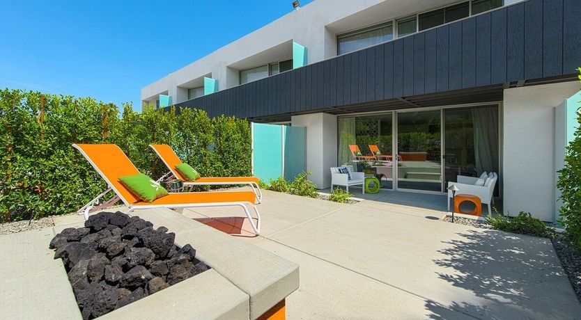 Photo of The Lady In Red