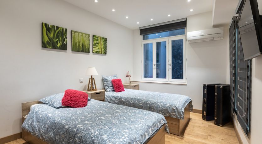 Photo of Starry Eyed