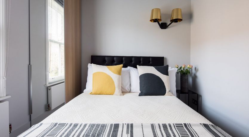 Photo of Pot Kettle Black