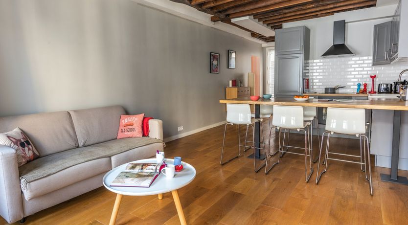 Photo of The Illustrator