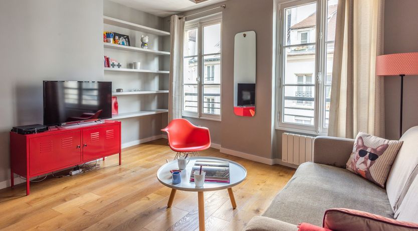 Photo of The Illustrator