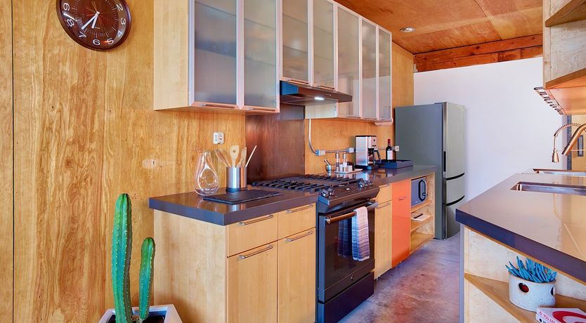 Photo of Abstractionist