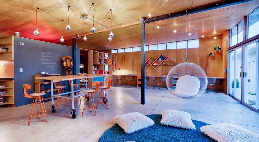 Photo of Abstractionist