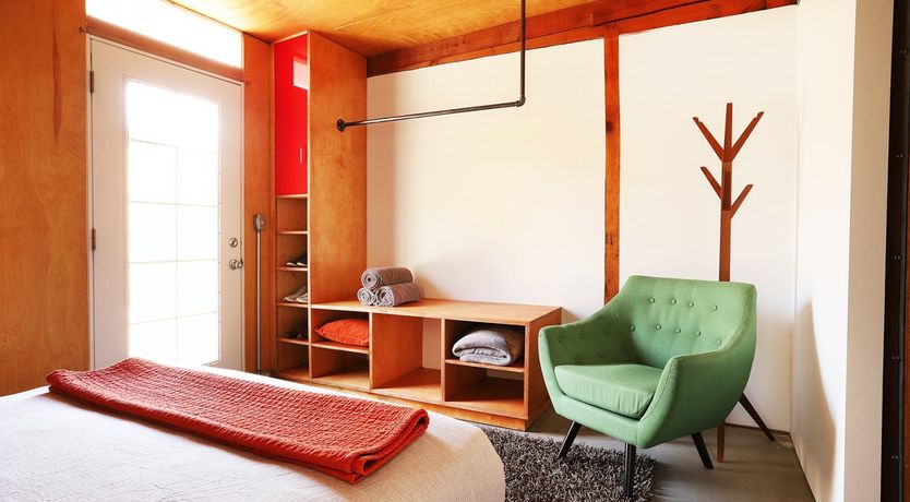 Photo of Abstractionist