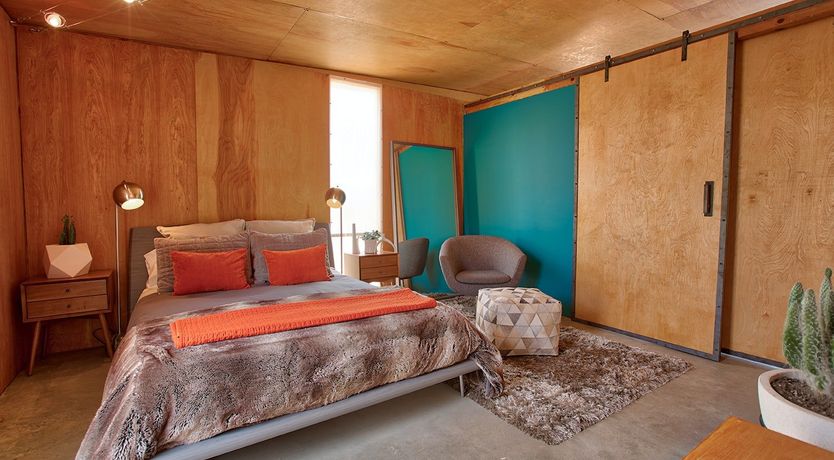 Photo of Abstractionist