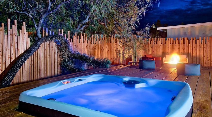 Photo of Abstractionist