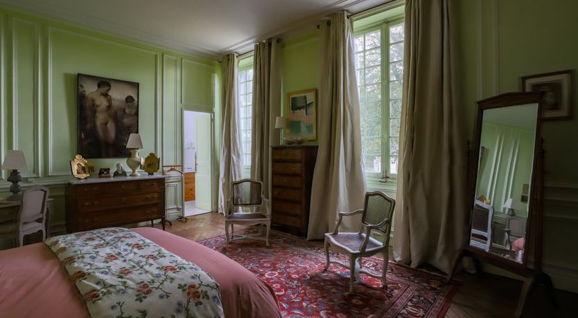 Photo of Chateau National Treasure