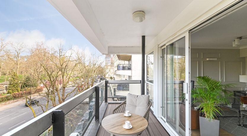 Photo of Hyde Park Chic IV