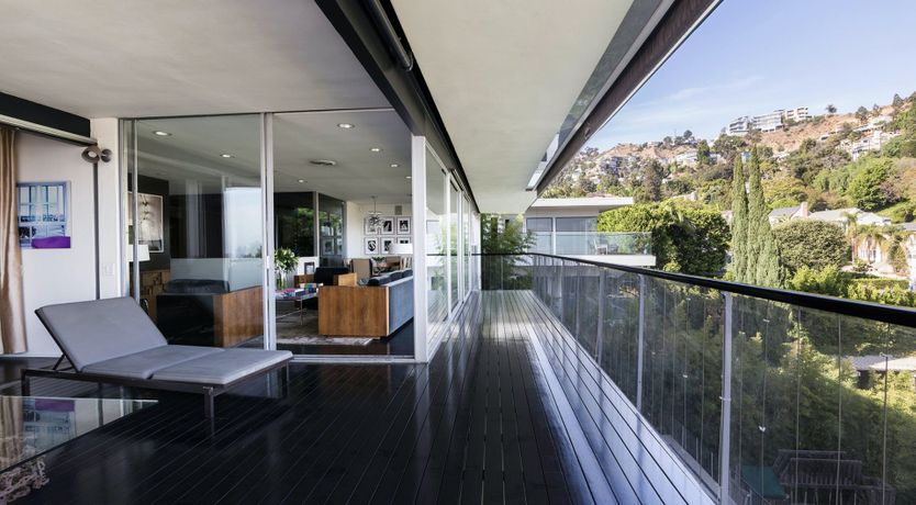 Photo of Nature Near Neutra