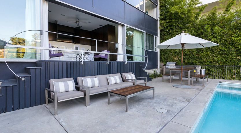 Photo of Nature Near Neutra