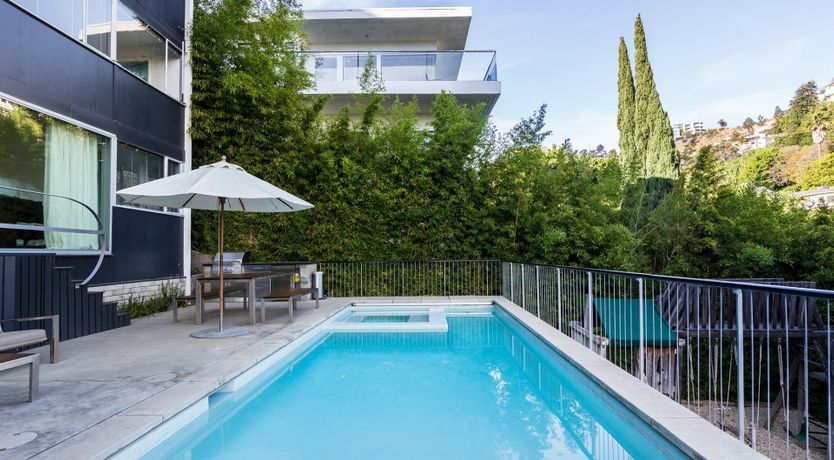 Photo of Nature Near Neutra