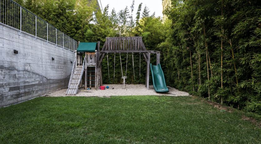 Photo of Nature Near Neutra