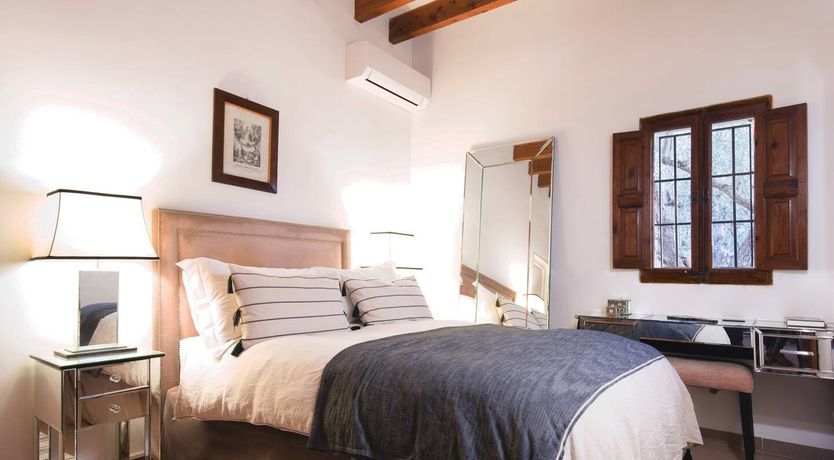 Photo of Golden Hour Grazer