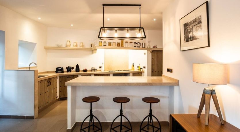 Photo of Golden Hour Grazer