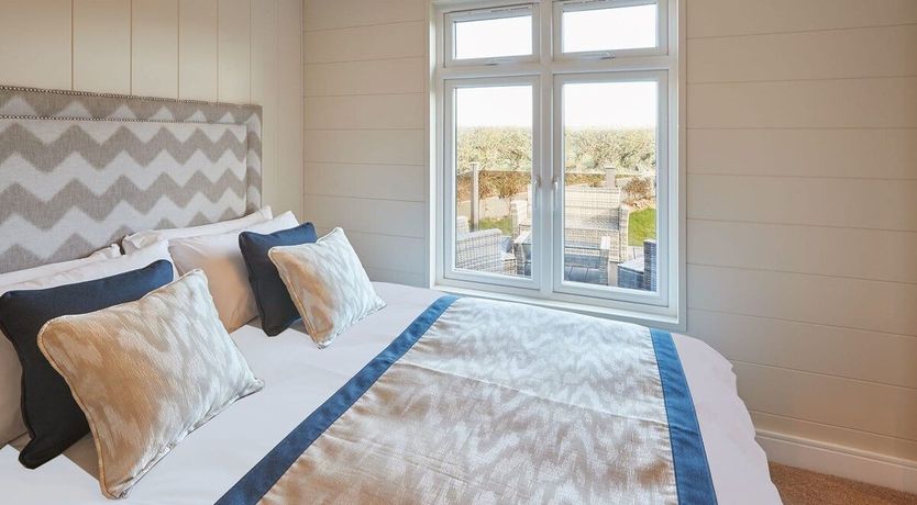 Photo of Peace On The Horizon