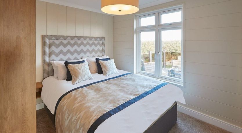 Photo of Peace On The Horizon