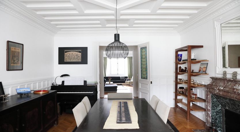 Photo of The Balcony Border