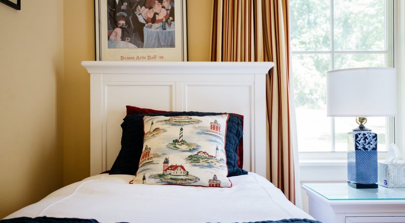 Photo of Jewel on the Hudson