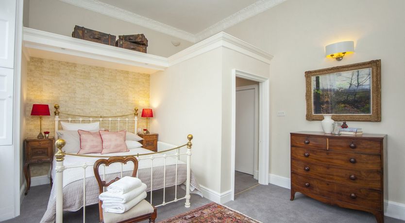 Photo of Georgian Courtyard