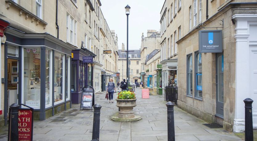 Photo of Georgian Courtyard