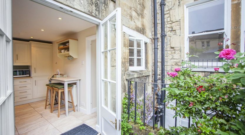Photo of Georgian Courtyard