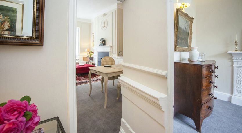 Photo of Georgian Courtyard