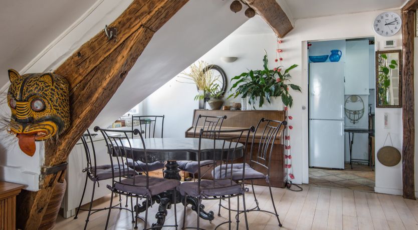 Photo of Moon Hangout