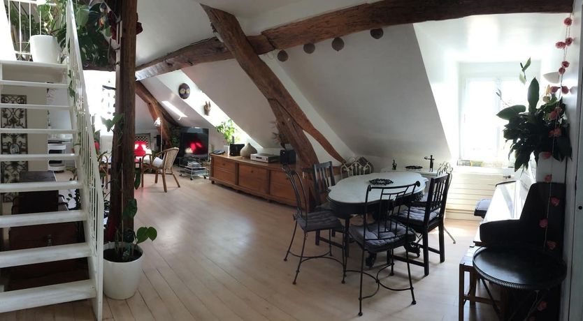 Photo of Moon Hangout