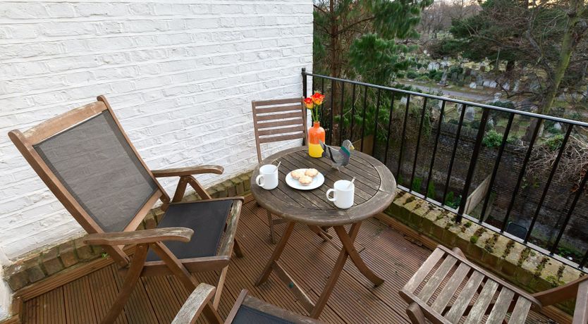 Photo of The Ifield Garnet