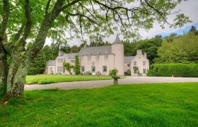 Baronial Bliss Holiday Cottage