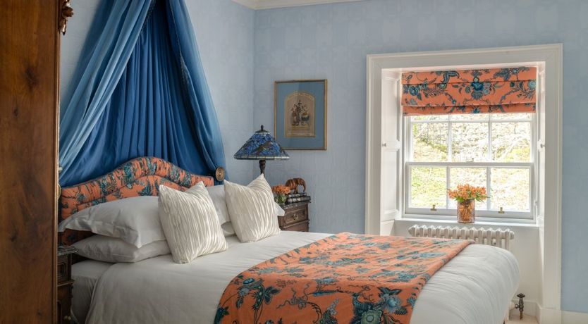 Photo of Baronial Bliss