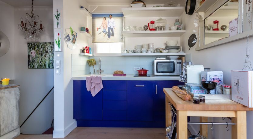 Photo of Parisian Peekaboo