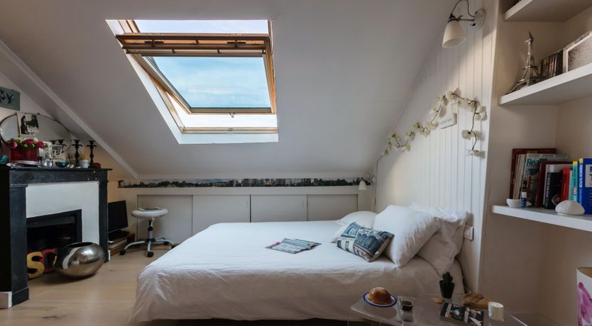 Photo of Parisian Peekaboo