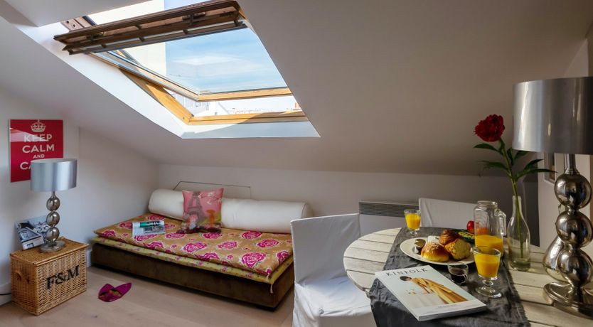 Photo of Parisian Peekaboo