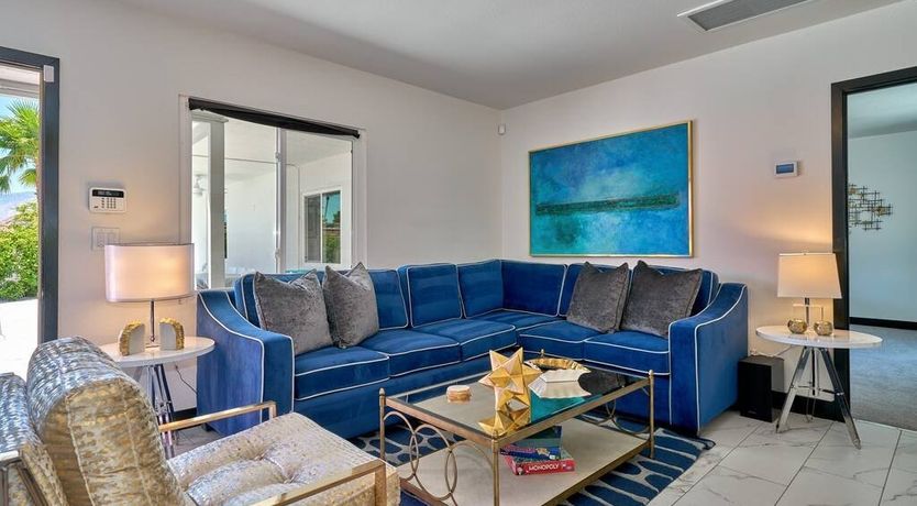 Photo of Distinguished Beauty