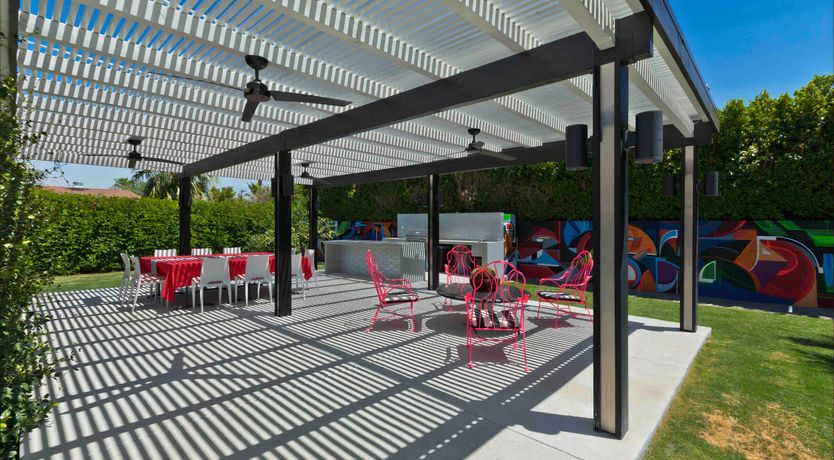 Photo of Distinguished Beauty