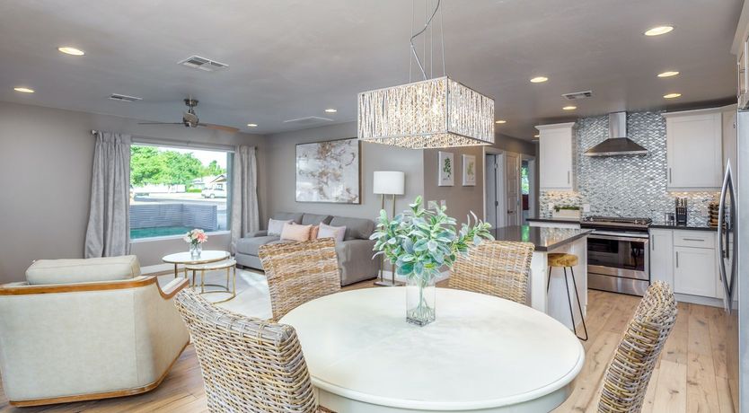 Photo of A Phoenix Breeze