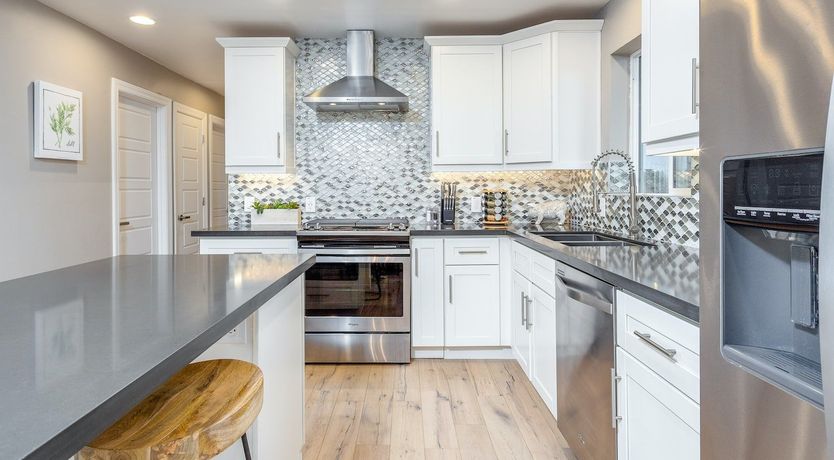 Photo of A Phoenix Breeze